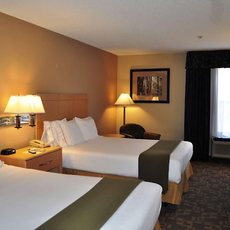 Surestay Plus Hotel By Best Western Roanoke Rapids I-95 Szoba fotó