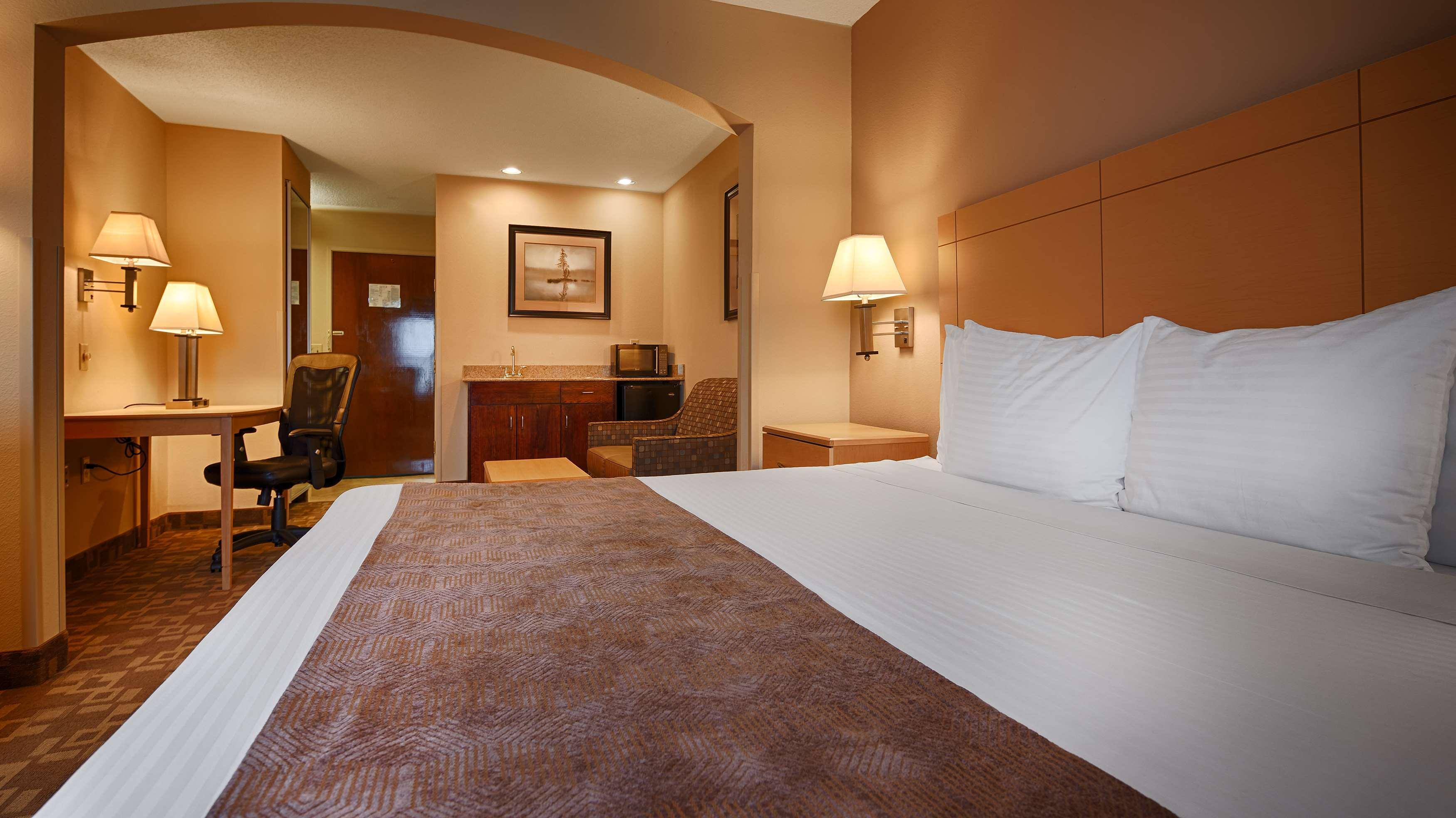 Surestay Plus Hotel By Best Western Roanoke Rapids I-95 Szoba fotó