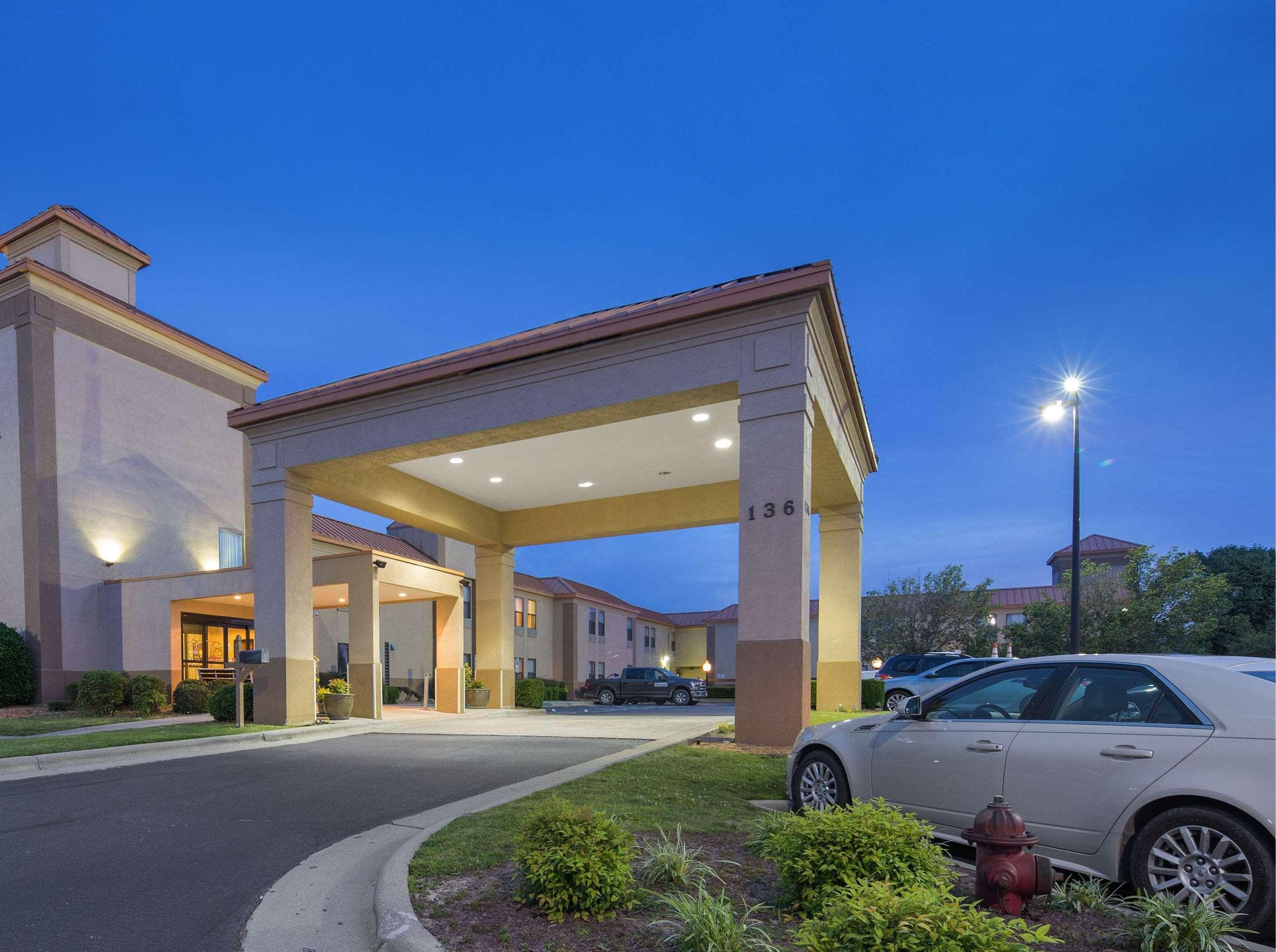 Surestay Plus Hotel By Best Western Roanoke Rapids I-95 Kültér fotó